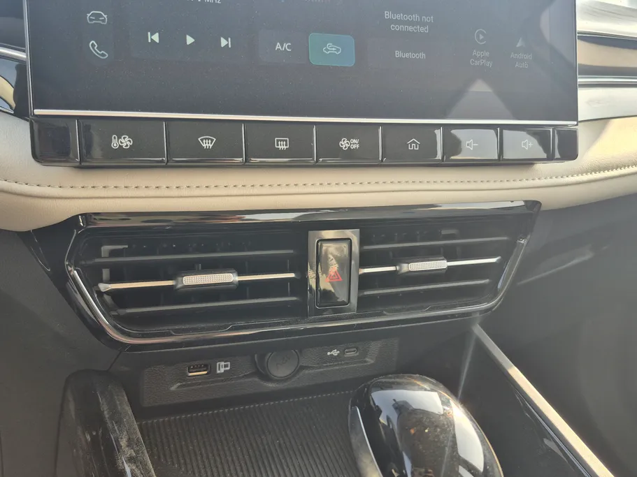 ام جي 5 ستاندر الشكل الجديد 2025 