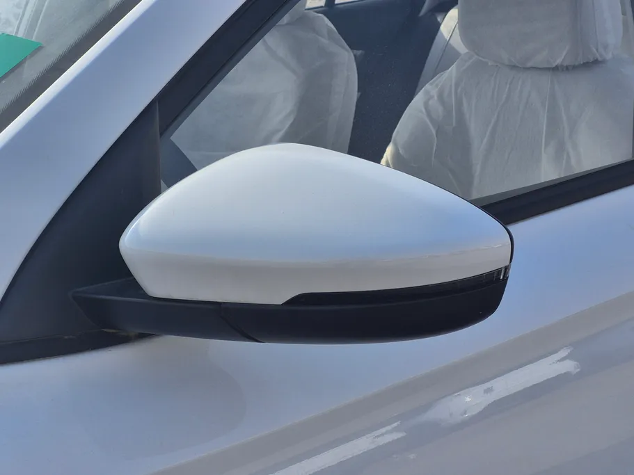 ام جي 5 ستاندر الشكل الجديد 2025 