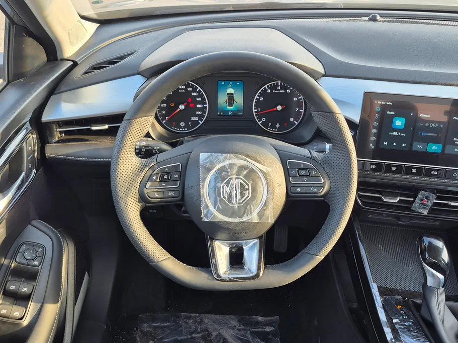 2025 MG 5 STD New Shape 