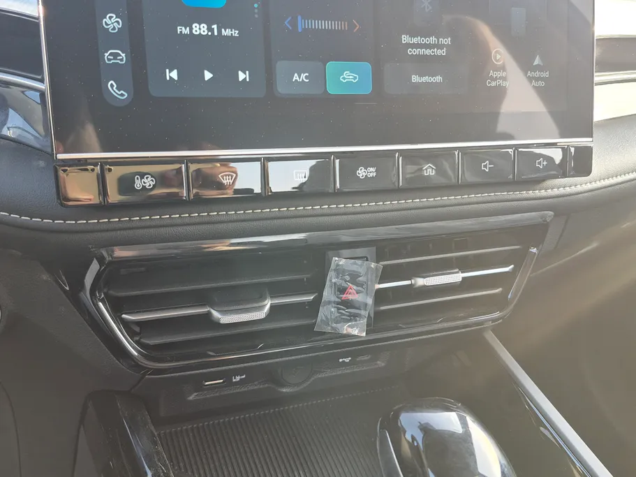 2025 MG 5 STD New Shape 