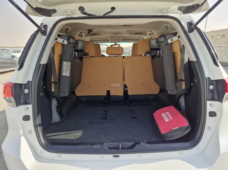 2023 Toyota Fortuner VX 