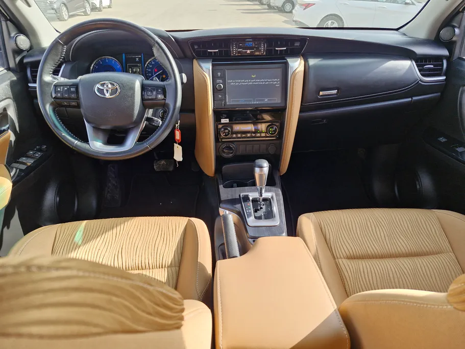 2023 Toyota Fortuner VX 