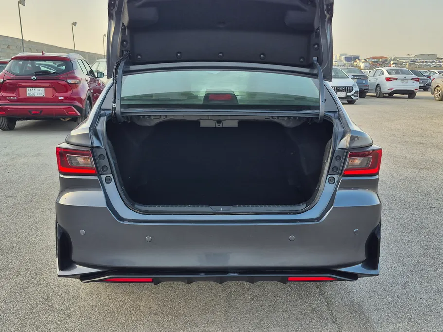 تويوتا يارس Y 2023 