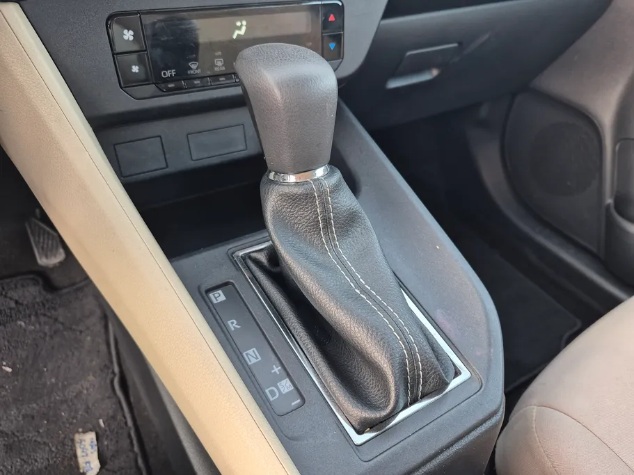 تويوتا يارس Y 2023 