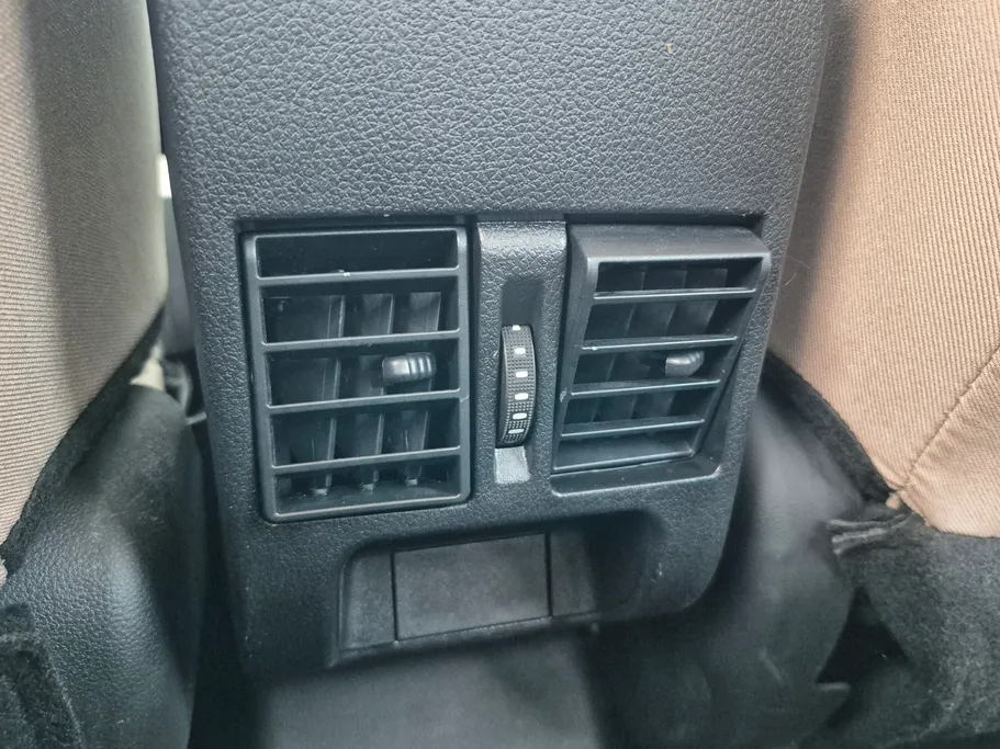 تويوتا يارس Y 2023 