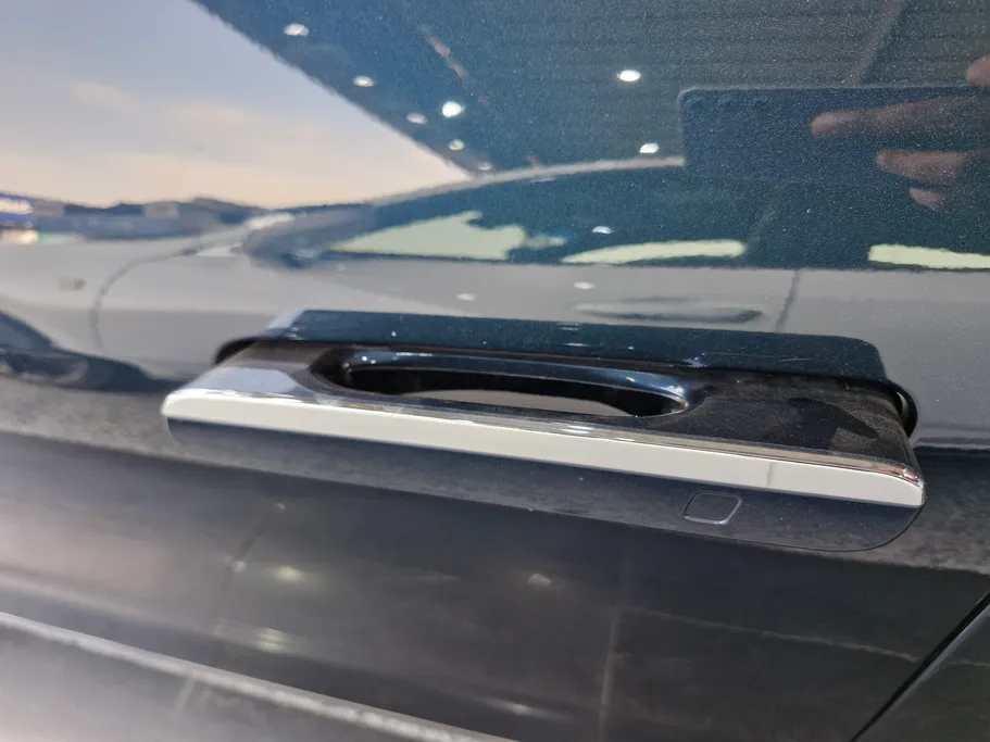 جينيسيس G90 Royal 2025 