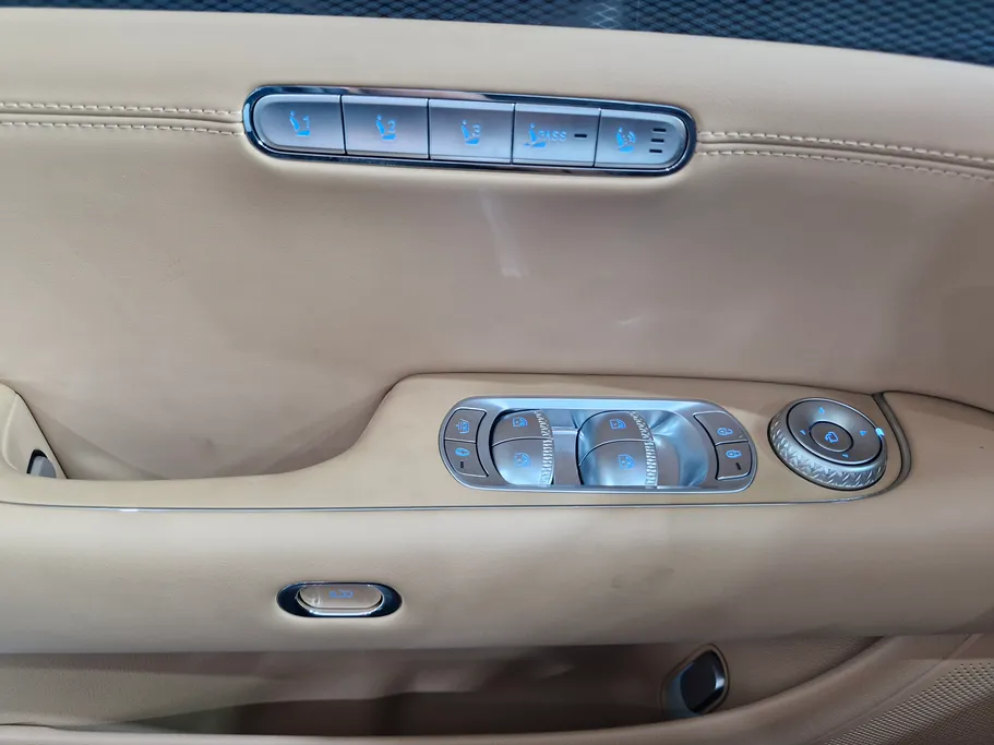 جينيسيس G90 Royal 2025 