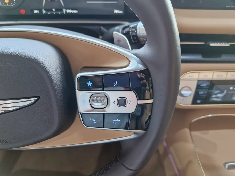 جينيسيس G90 Royal 2025 