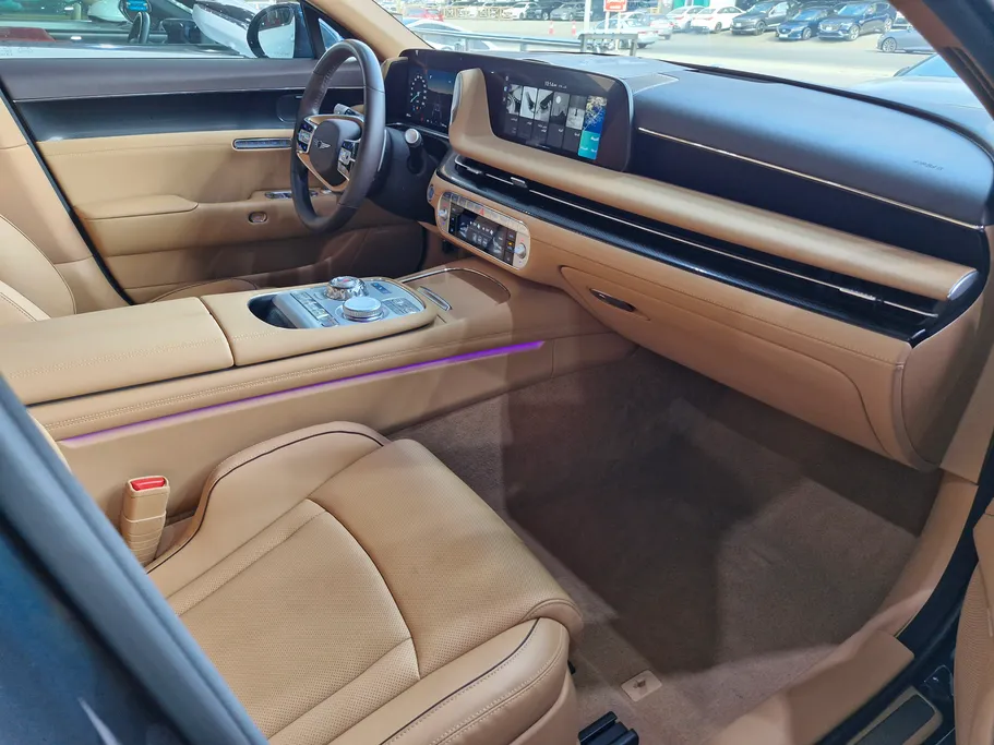 جينيسيس G90 Royal 2025 