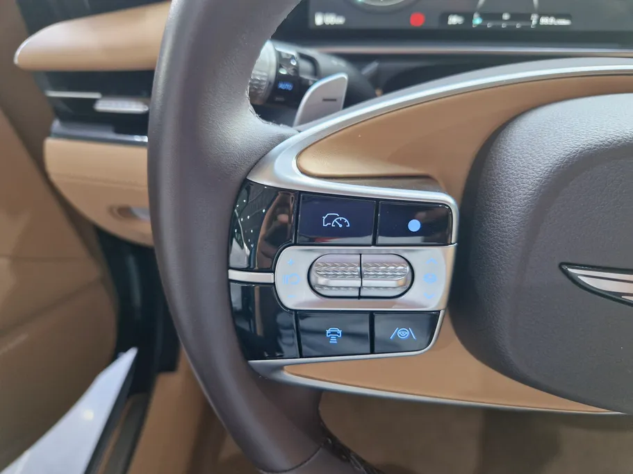 جينيسيس G90 Royal 2025 