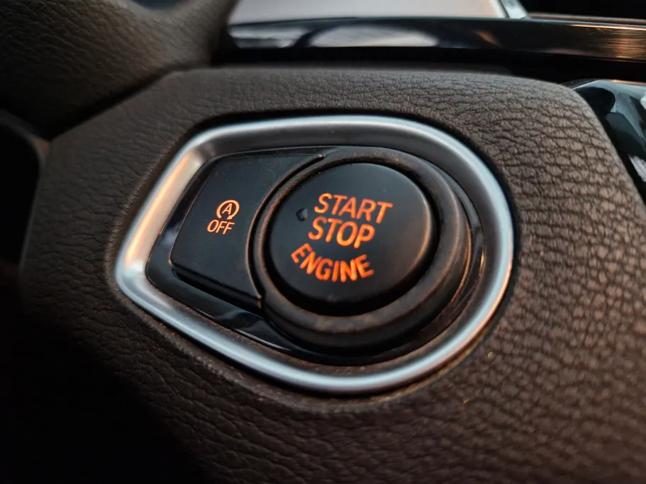 بي ام دبليو الفئة اكس 1 S Drive 20 i  2021 