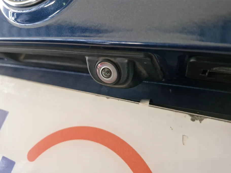 بي ام دبليو الفئة اكس 1 S Drive 20 i  2021 