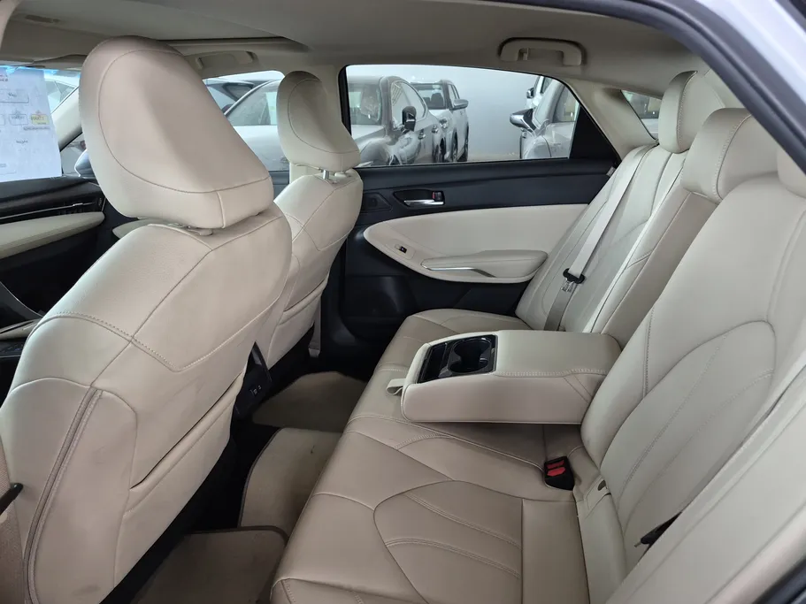 تويوتا افالون Touring 2021 