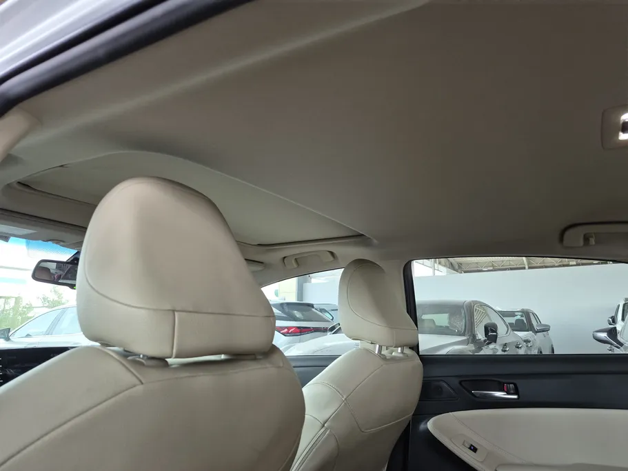 تويوتا افالون Touring 2021 