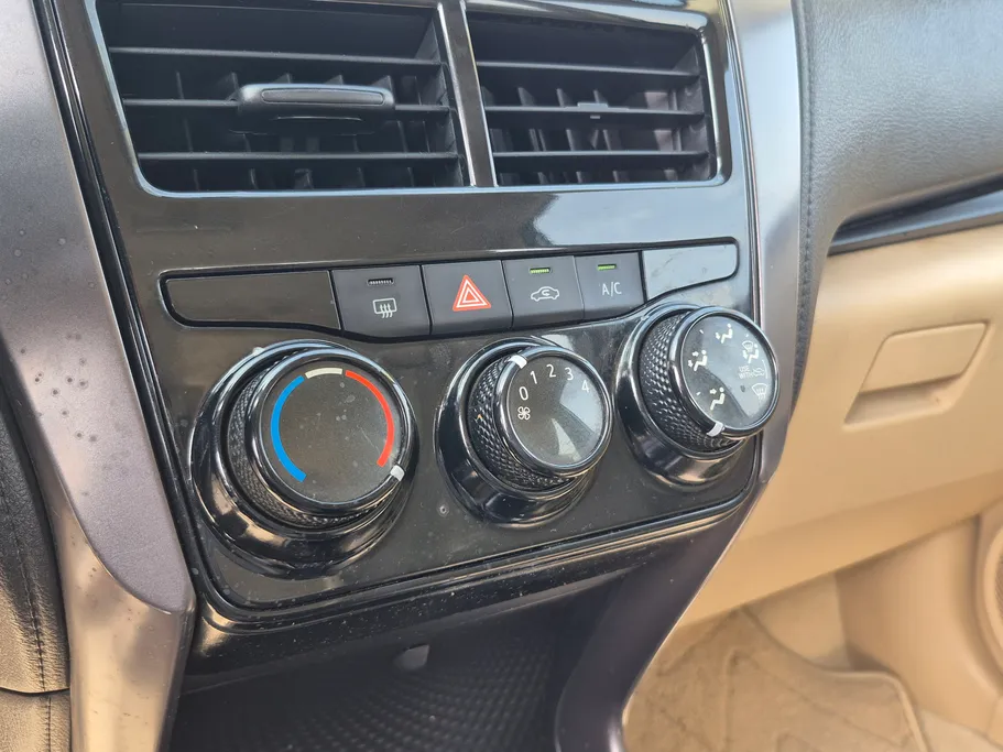 تويوتا يارس Y 2022 