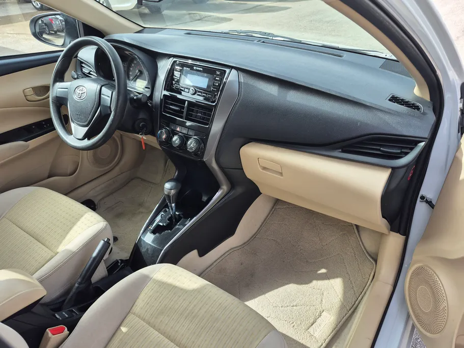 تويوتا يارس Y 2022 