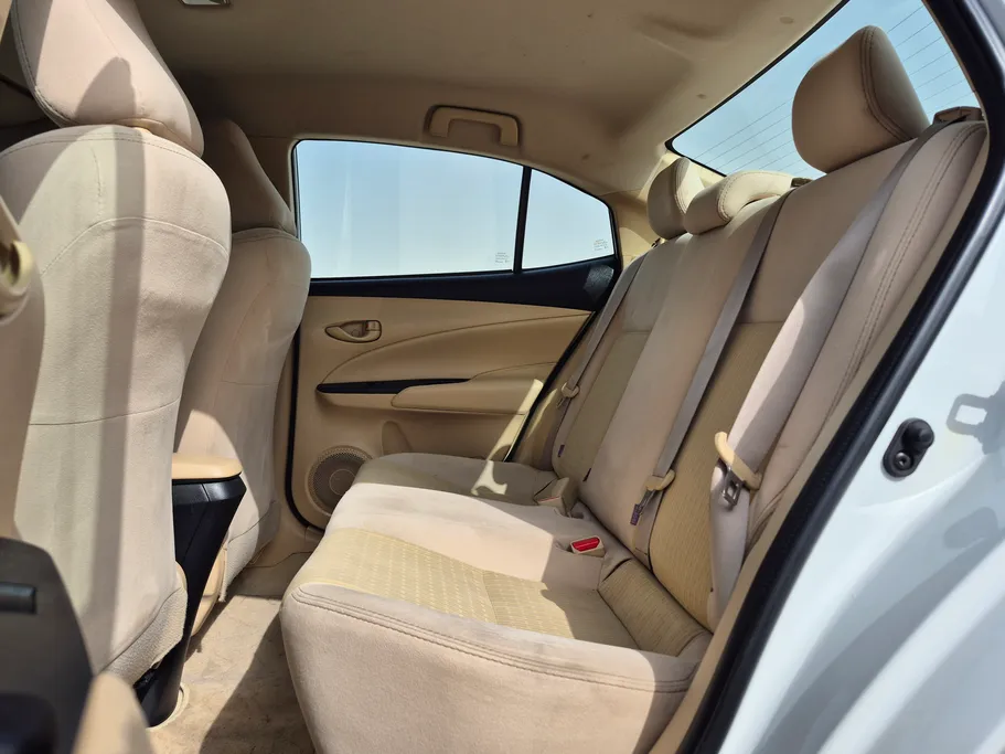 تويوتا يارس Y 2022 