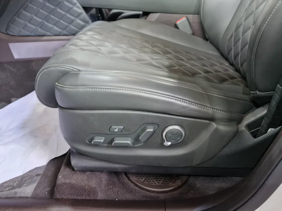 2023 Genesis GV80 Prestige 