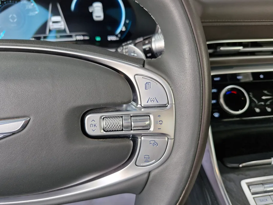 2023 Genesis GV80 Prestige 