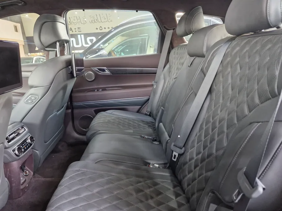 2023 Genesis GV80 Prestige 