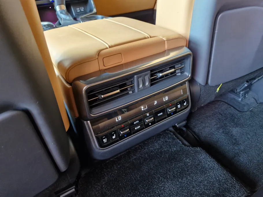 2023 Lexus LX 600 BB Elite 