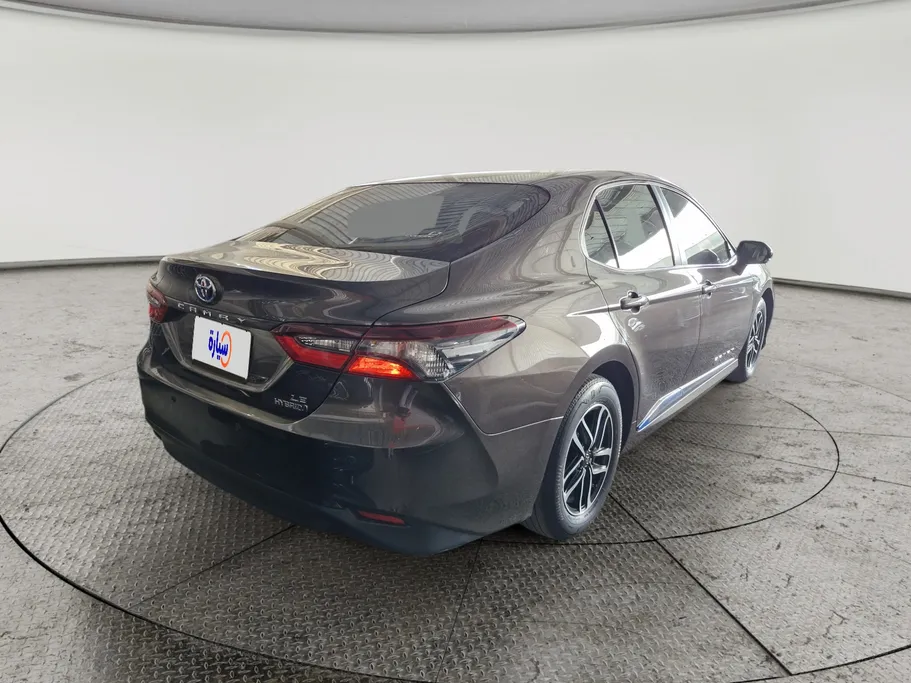 تويوتا كامري LE 2024 