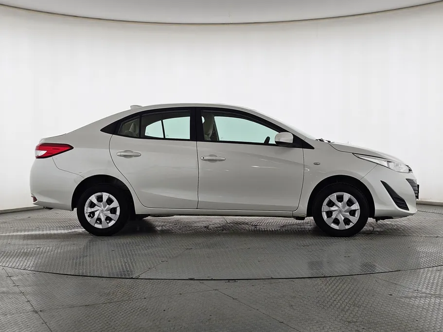 تويوتا يارس Y 2020 