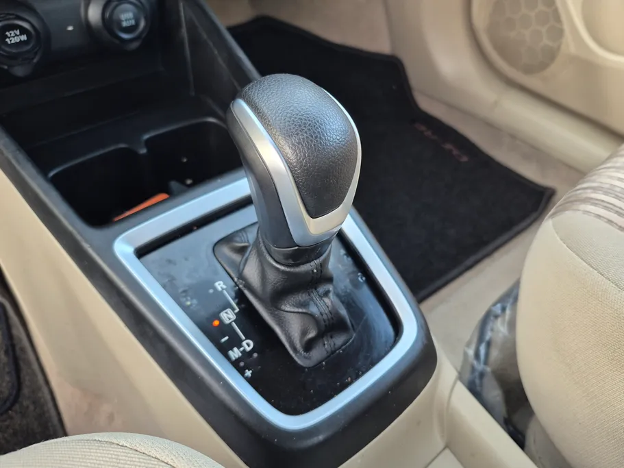 2023 سوزوكي Dzire GLX 