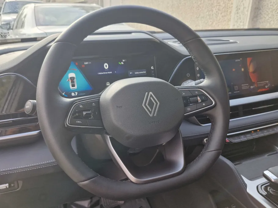 رينو كوليوس ايقونيك 2026 