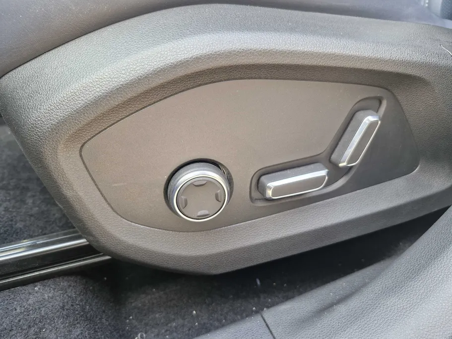 رينو كوليوس ايقونيك 2026 