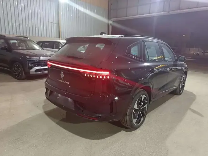 رينو كوليوس ايقونيك 2026 