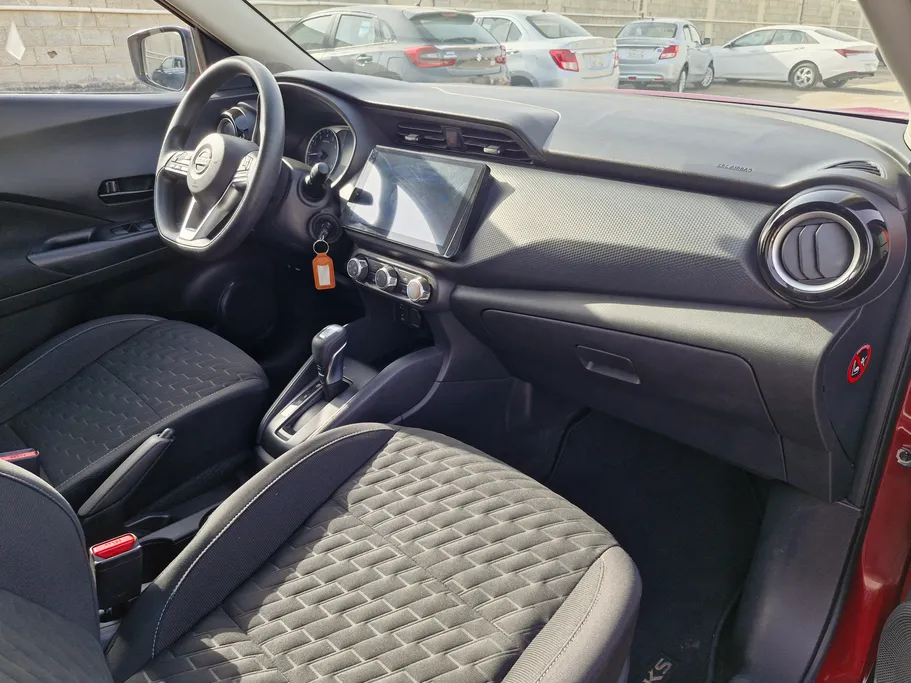 2024 Nissan Kicks S 