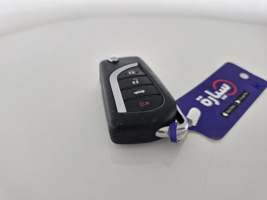 تويوتا كامري LE 2022 