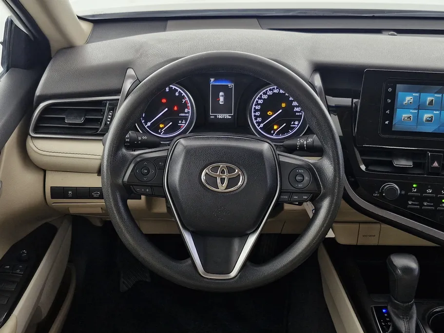 تويوتا كامري LE 2022 