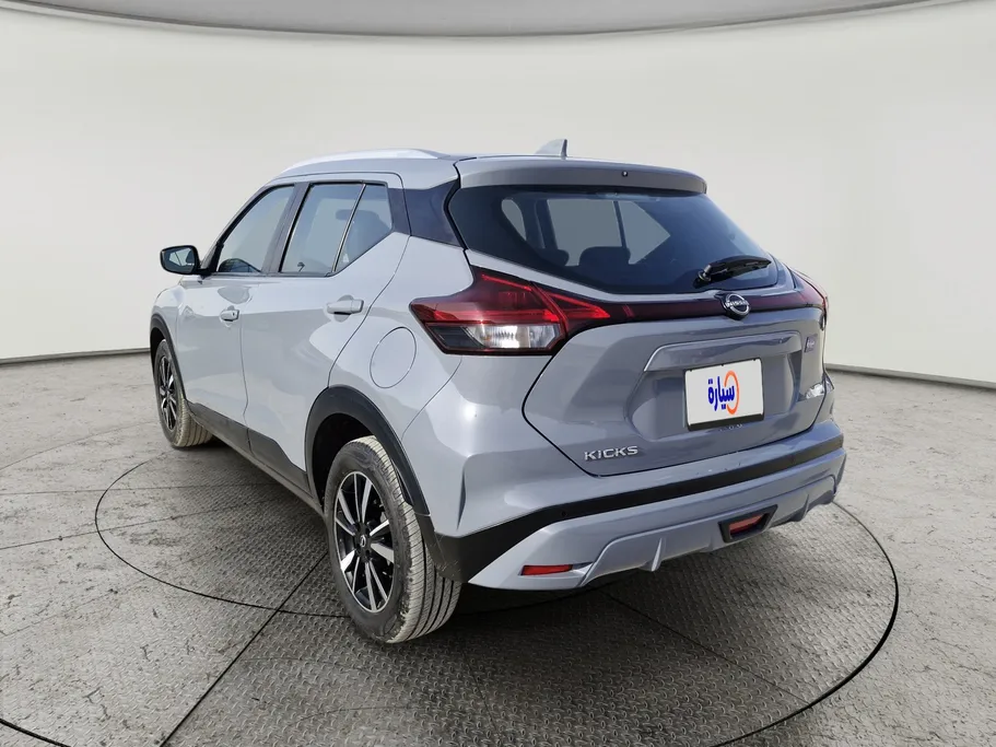 2024 Nissan Kicks S 