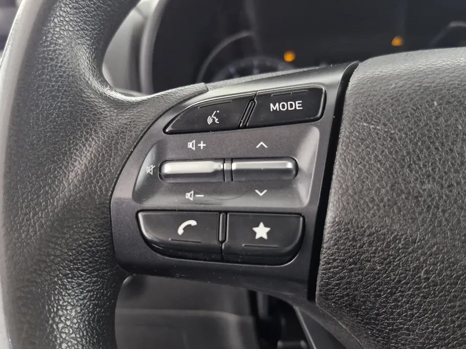 2022 Hyundai Kona SMART 