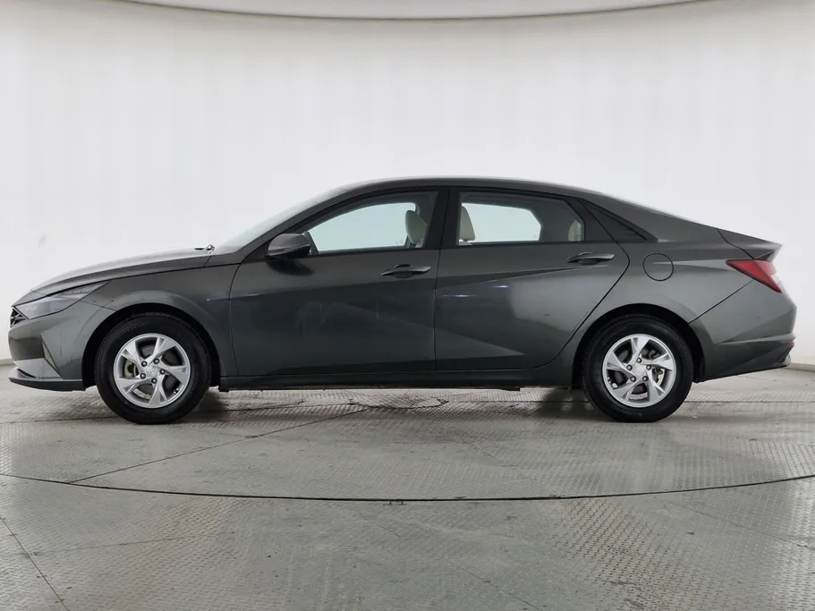 2022 Hyundai Elantra Fleet 