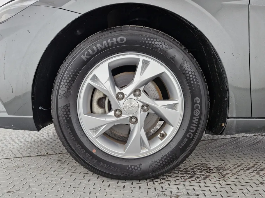 2022 Hyundai Elantra Fleet 