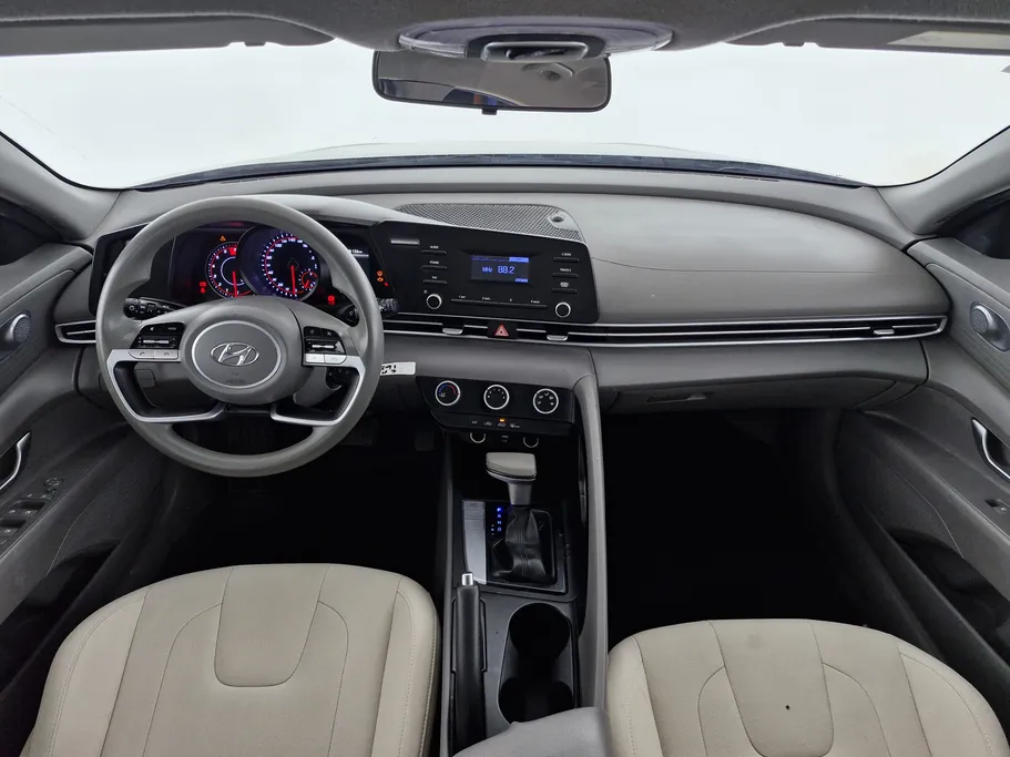 2022 Hyundai Elantra Fleet 