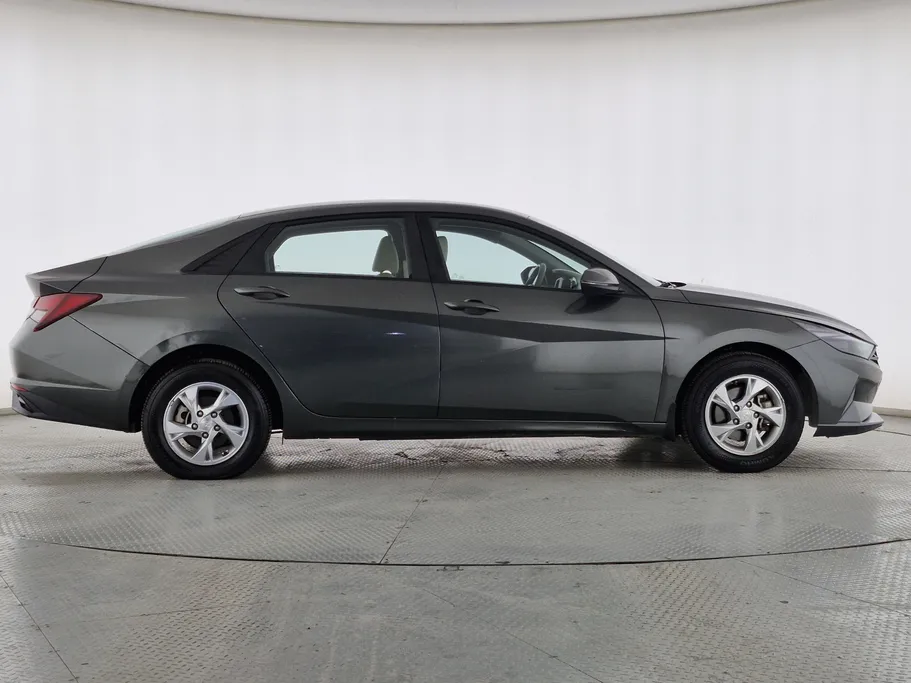 2022 Hyundai Elantra Fleet 