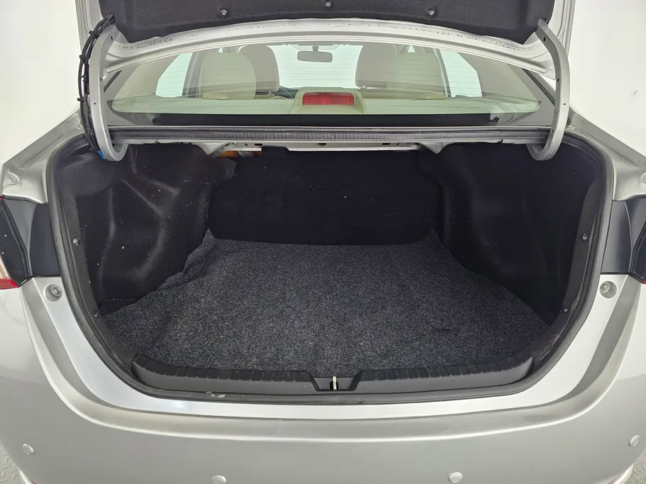 2021 Toyota Yaris  Y 