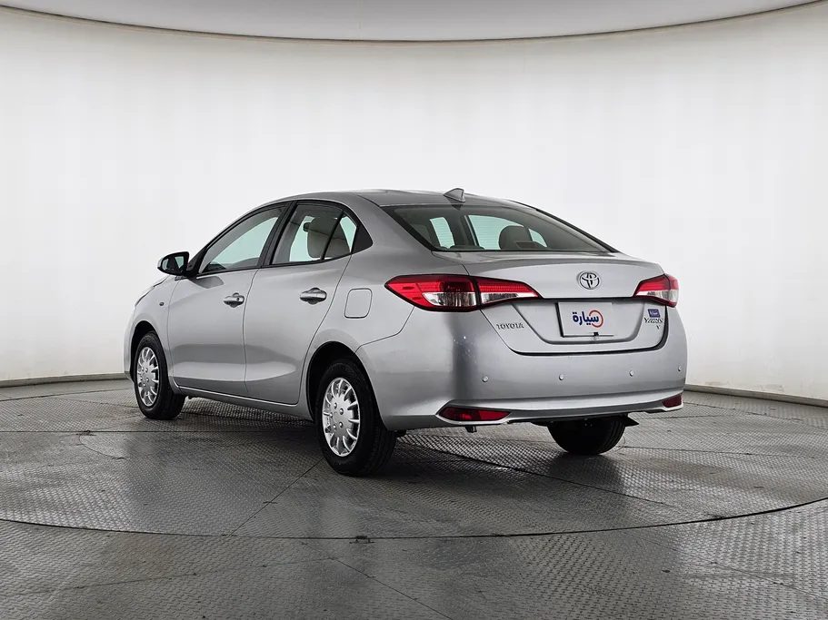 2021 Toyota Yaris  Y 