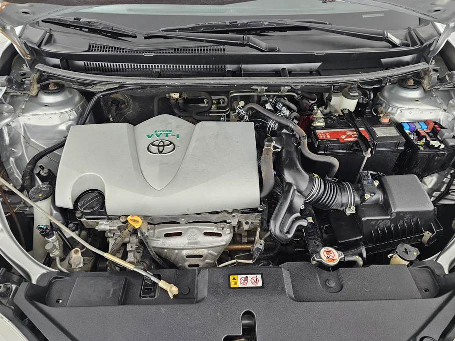 2021 Toyota Yaris  Y 