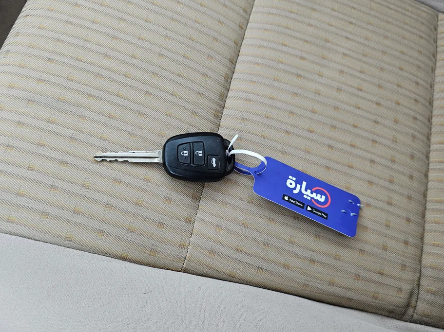 2021 Toyota Yaris  Y 