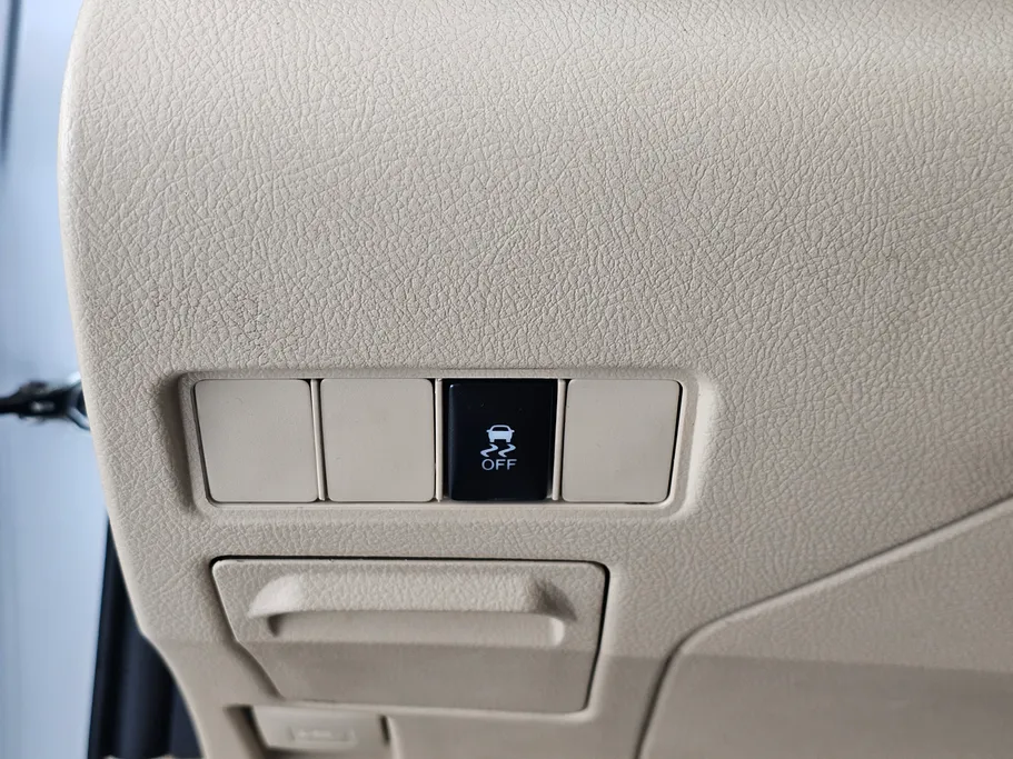 2021 Toyota Yaris  Y 