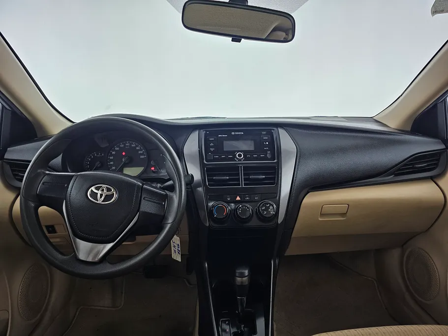 2021 Toyota Yaris  Y 