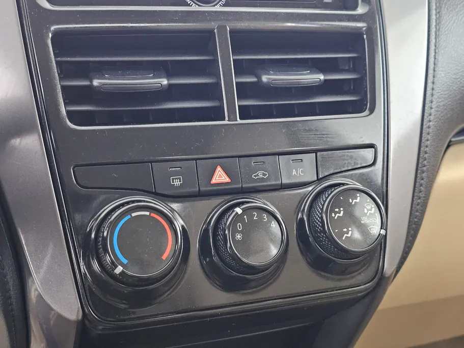 2021 Toyota Yaris  Y 