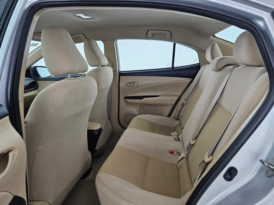 2021 Toyota Yaris  Y 