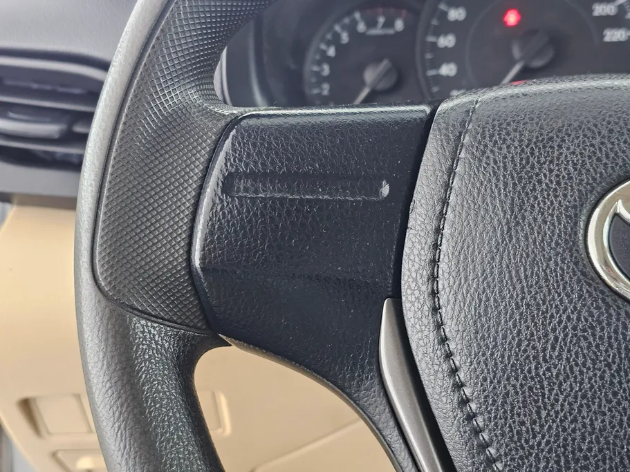 2021 Toyota Yaris  Y 