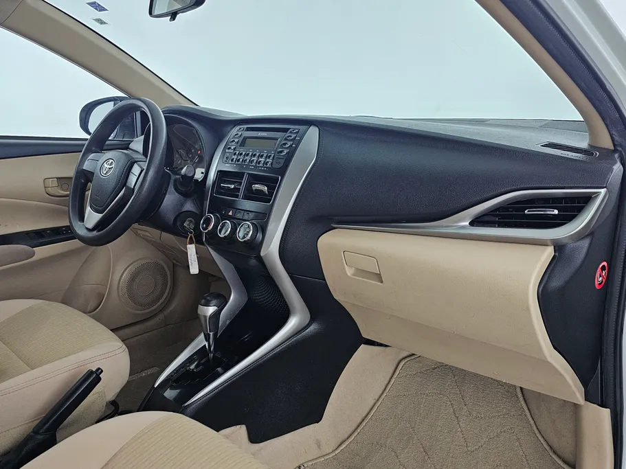 2019 Toyota Yaris  Y 